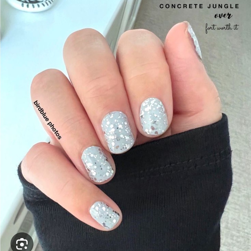 *Retired, HTF* Color Street: Concrete Jungle | Gray Silver Glitter Neutral - Picture 9 of 12